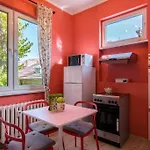 3 Bdr - Top Center Artistic Apartment - 115 M2