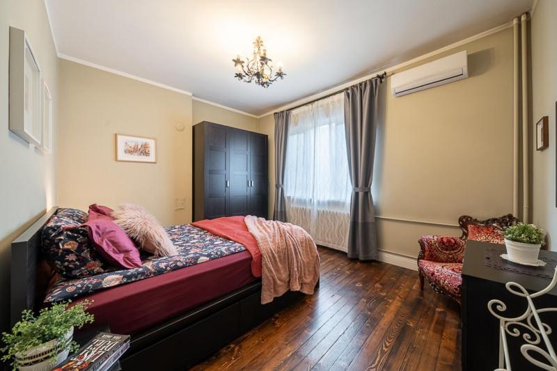 3 Bdr - Center Artistic - 115 M2 *