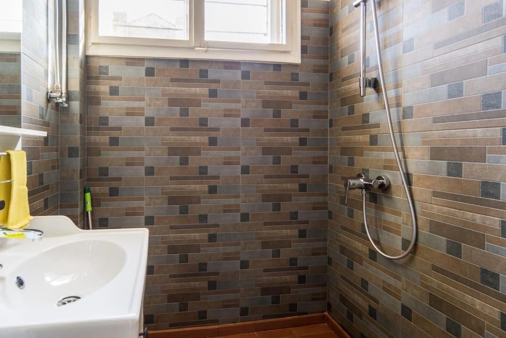 3 Bdr - Center Artistic - 115 M2 *